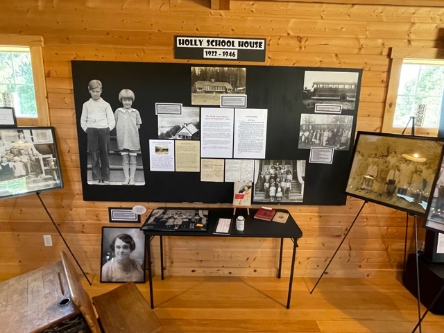 The Holly Schoolhouse Opens 1922 – Centennial Party Display
